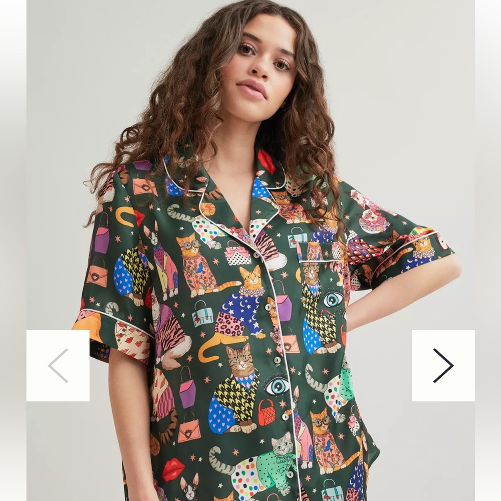 Cat Print Satin Button-Up Top in Dark Green